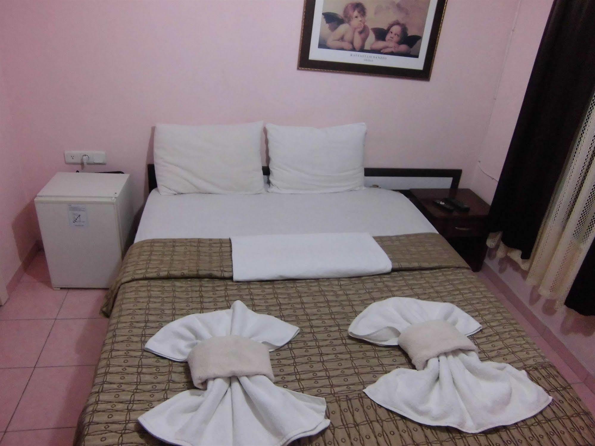 Cinar Otel 2*
